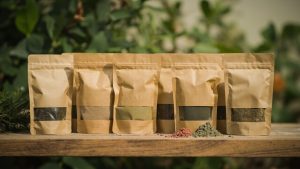 Kratom Active 28 Canadian kratom vendor pouches compared